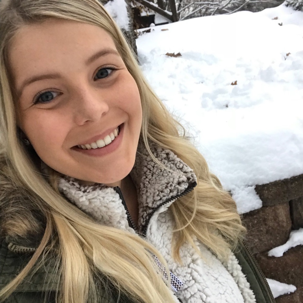 Meet your Posher, Kayla